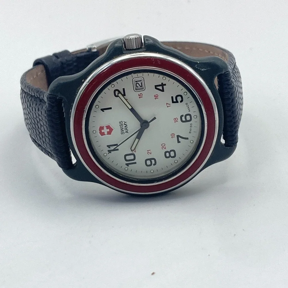 Vintage Swiss Army Men's Watch 38mm Red Bezel Date Black Leather New Battery